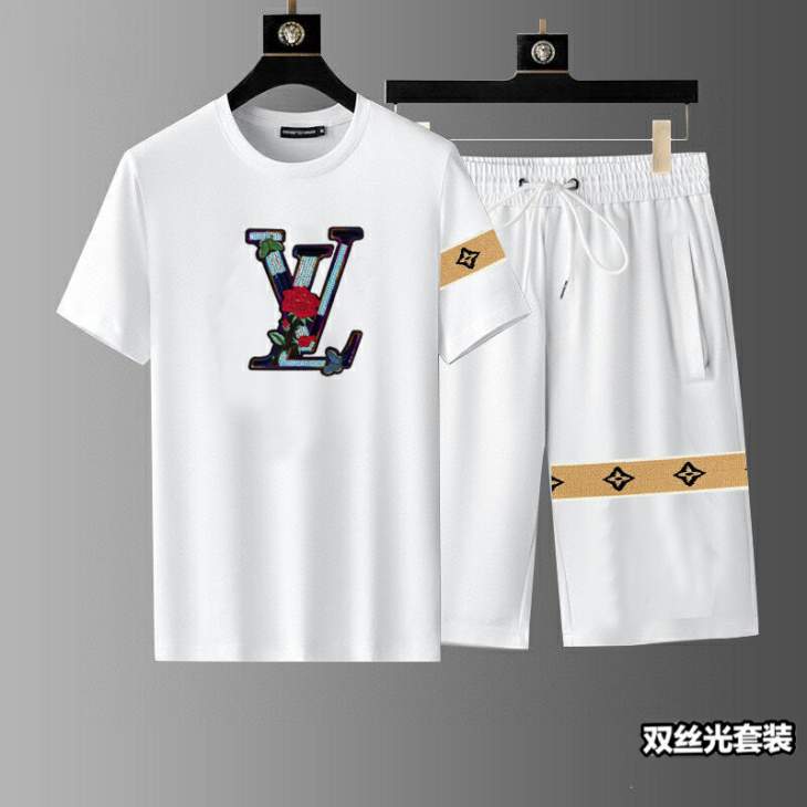 Picture of LV Shirt Pant Suits _SKULVM-3XL12yr0122804